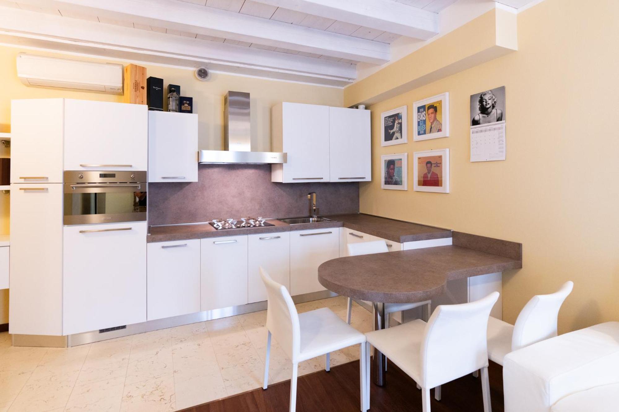 Domus Gladius By Postcardsfrom Apartamento Verona Exterior foto